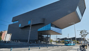 OFFF Barcelona: el festival creatiu que uneix disseny, art i cultura digital